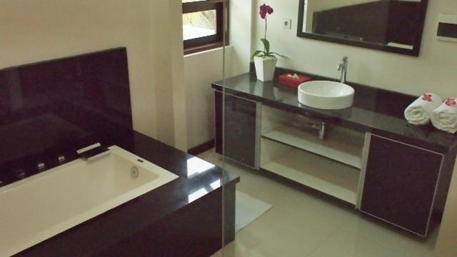 Pasific Beach Cottages Mangsit Kamer foto