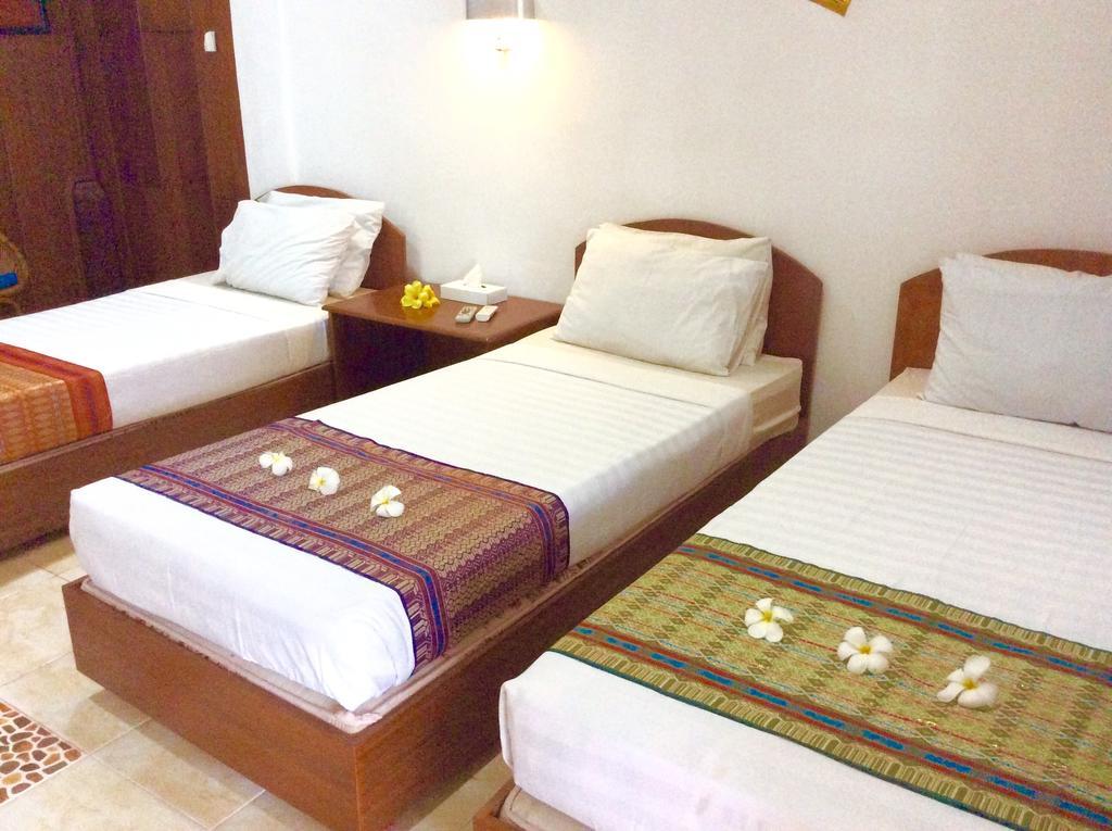 Pasific Beach Cottages Mangsit Buitenkant foto