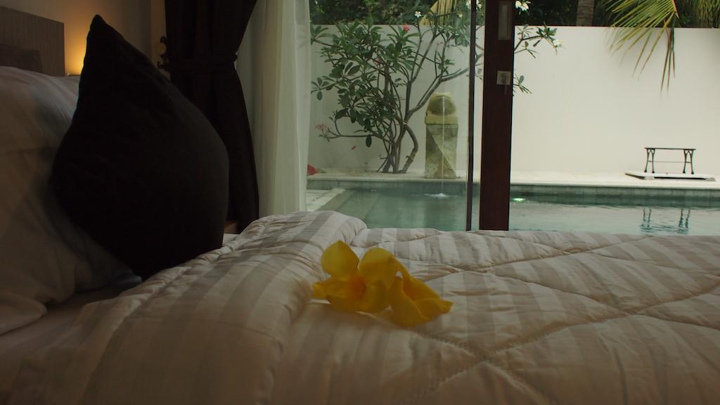 Pasific Beach Cottages Mangsit Kamer foto